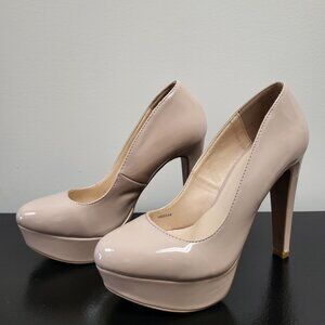 Nude pumps